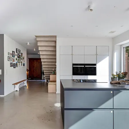 Architektenhaus Mit Pool Und Sauna Holiday home